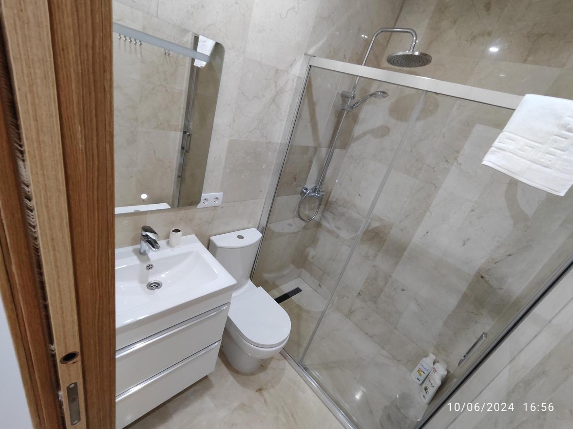 Apartamentos Luxury Playa Victoria Кадис Экстерьер фото