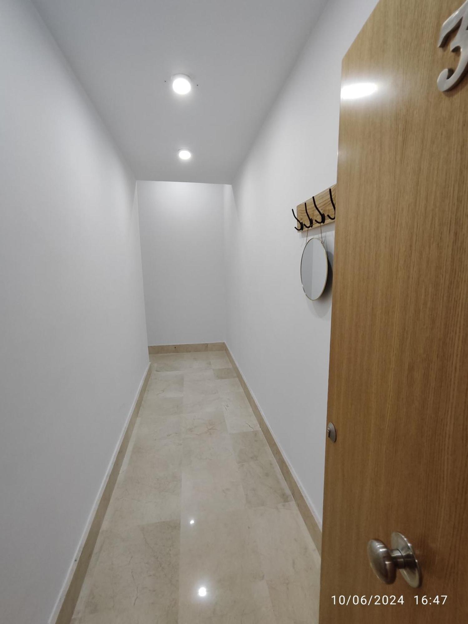 Apartamentos Luxury Playa Victoria Кадис Экстерьер фото